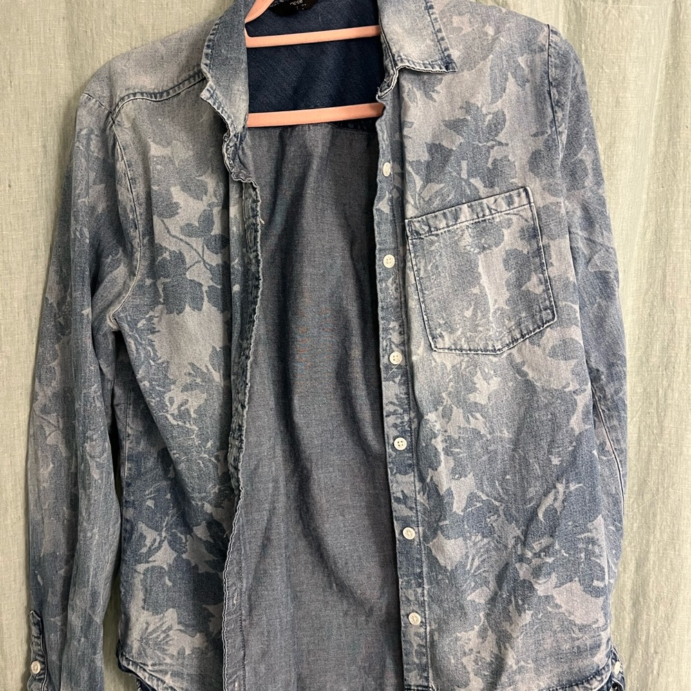 Denim Button-up Joe’s Jeans